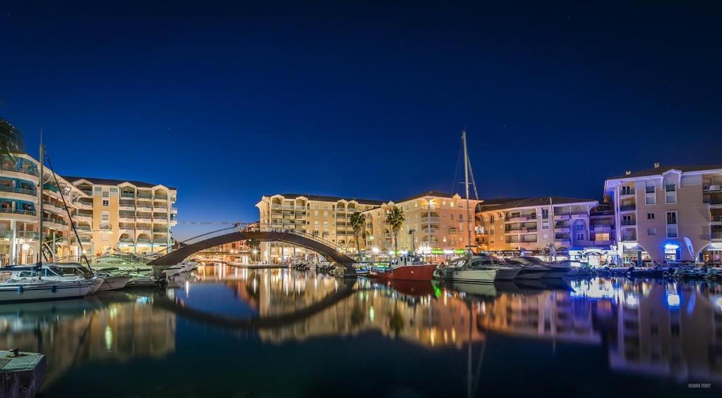 Appartement Frejus Avec Jardin, Piscine, Plage, Tennis Buitenkant foto